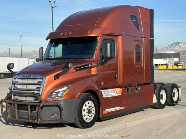 2018 Freightliner Cascadia T/A High Roof Sleeper Truck Tractor DD15 A/T bidadoo