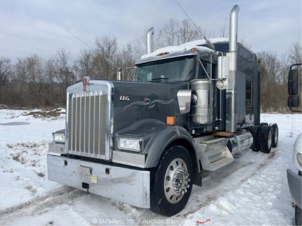 2018 Kenworth W900 T/A 84" Sleeper Semi Truck Tractor Cummins X15 A/R bidadoo