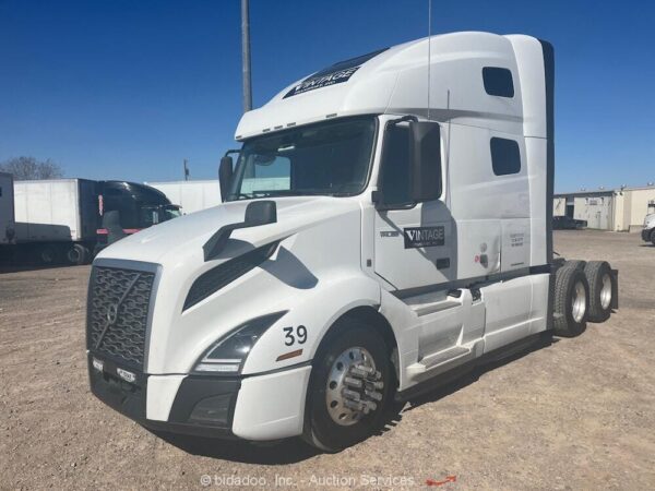 2022 Volvo VNL T/A Sleeper Cab Semi Truck Tractor D13 Automatic bidadoo