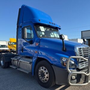 2020 Freightliner Cascadia 12564ST Day Cab Tractor